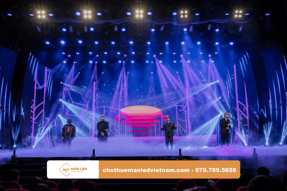 Màn hình Led trong nhà giúp sân khấu nổi bật
