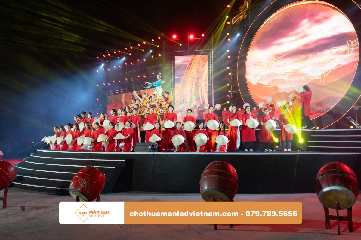 SMT - Đơn vị cho thuê màn hình LED số 1 Việt Nam